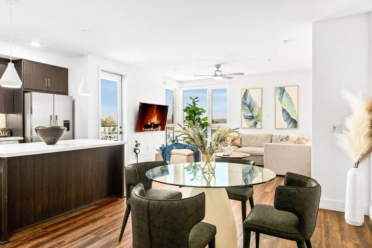 Blue Water Views By Venice Beach Top Resort Pool Los Angeles Daire