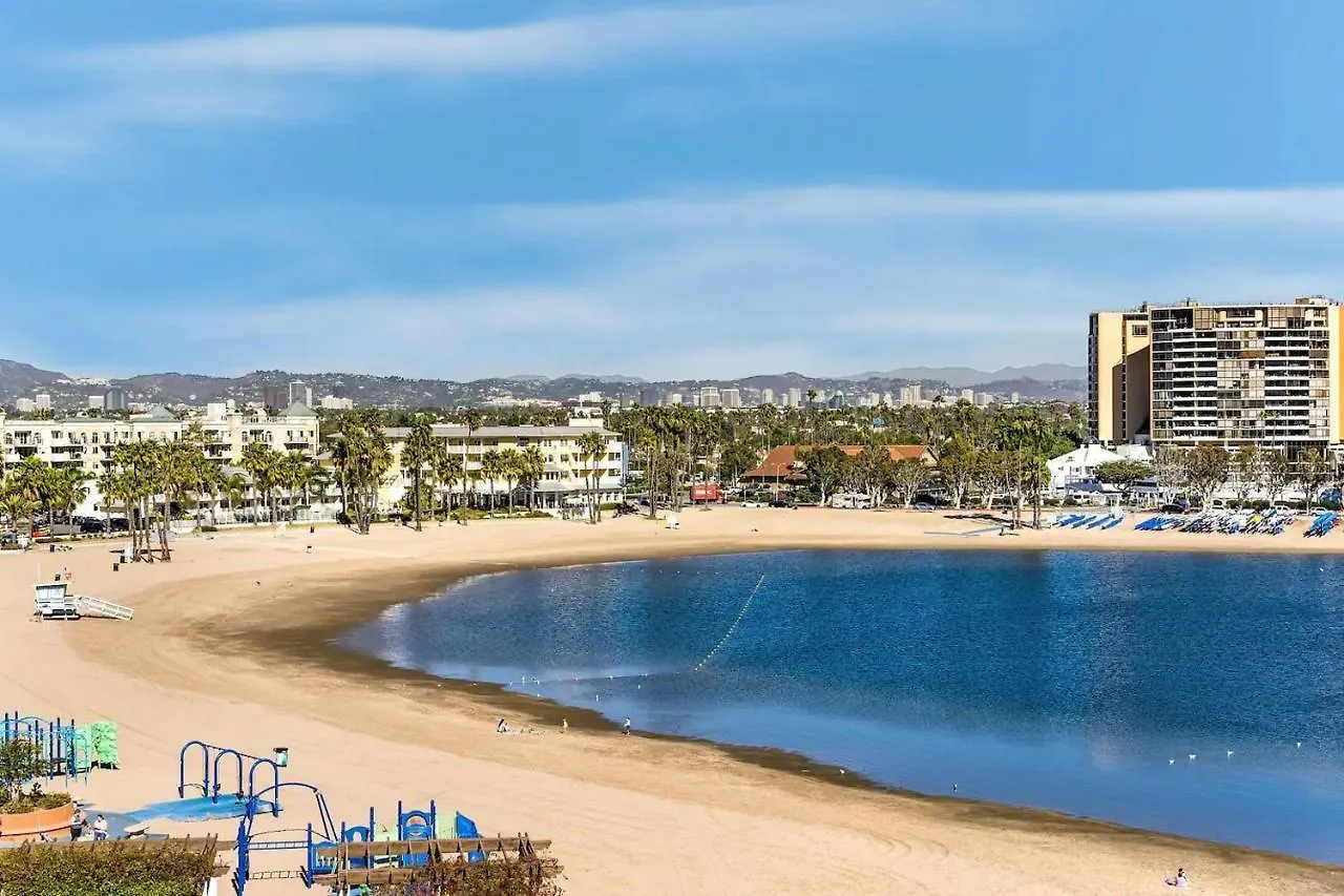Daire Blue Water Views By Venice Beach Top Resort Pool Los Angeles ABD